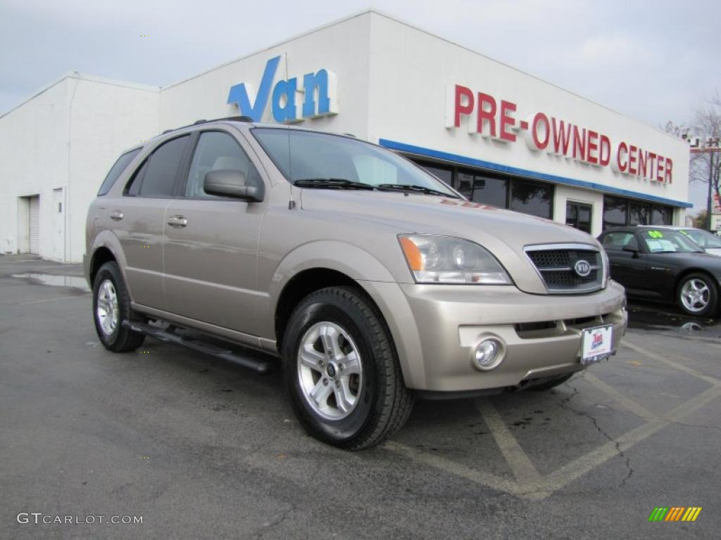 2005 Sorento LX - Sand Beige Metallic / Beige photo #1