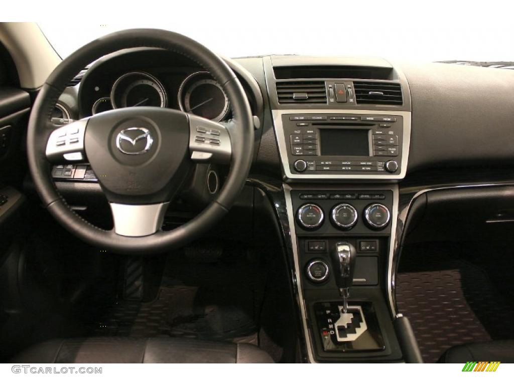 2010 Mazda MAZDA6 s Grand Touring Sedan Black Dashboard Photo #45983699