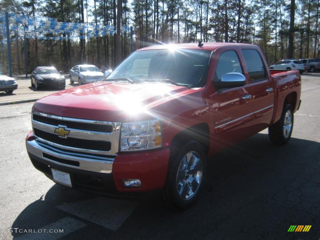 2011 Silverado 1500 LT Crew Cab - Victory Red / Light Titanium/Ebony photo #1