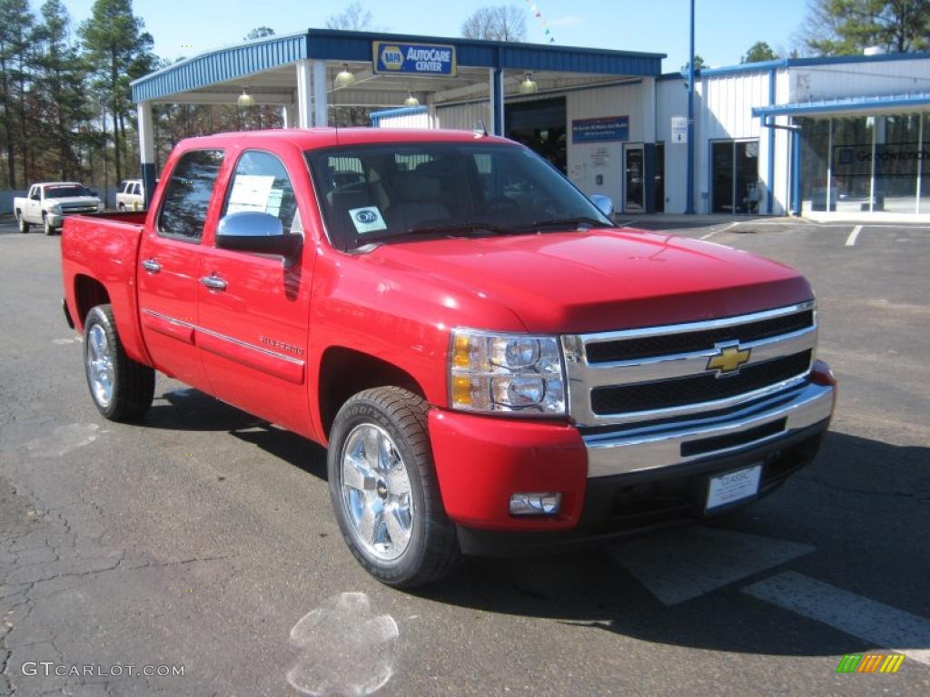 2011 Silverado 1500 LT Crew Cab - Victory Red / Light Titanium/Ebony photo #7