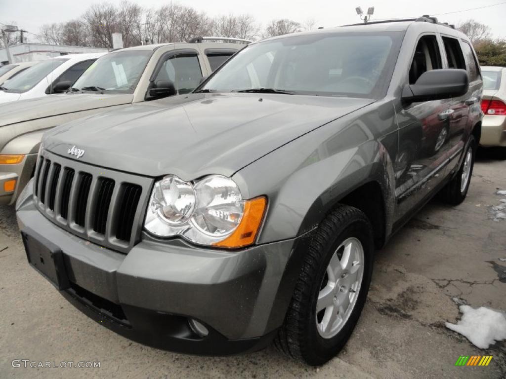 2008 Grand Cherokee Laredo 4x4 - Mineral Gray Metallic / Dark Slate Gray/Light Graystone photo #1