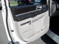Stone White - Grand Caravan SXT Photo No. 8