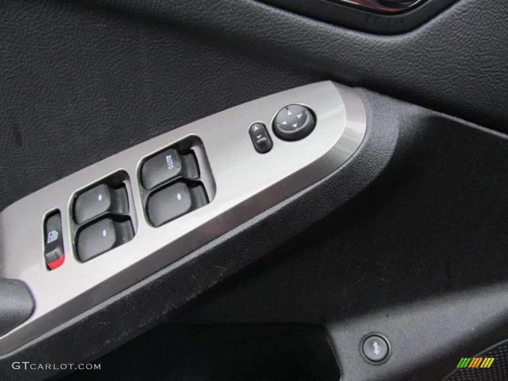 2008 Pontiac G6 GXP Sedan Controls Photo #45993686
