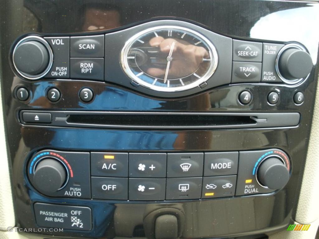 2010 Infiniti FX 35 Controls Photo #45994307