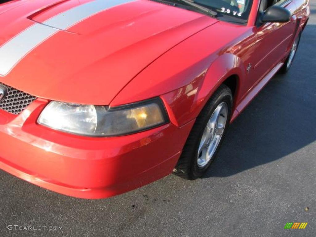2003 Mustang V6 Coupe - Torch Red / Medium Graphite photo #4