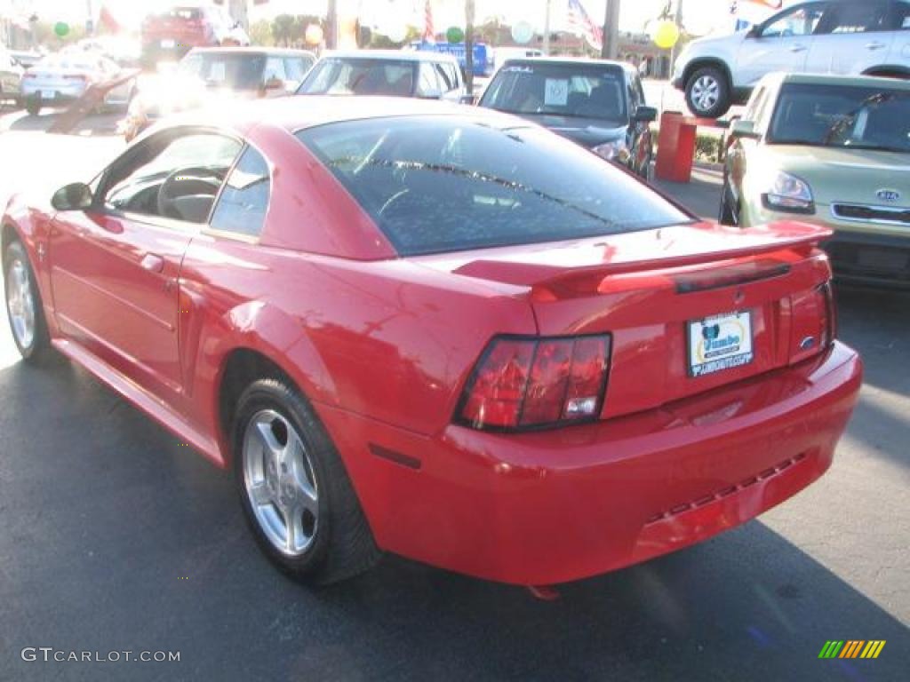 2003 Mustang V6 Coupe - Torch Red / Medium Graphite photo #7