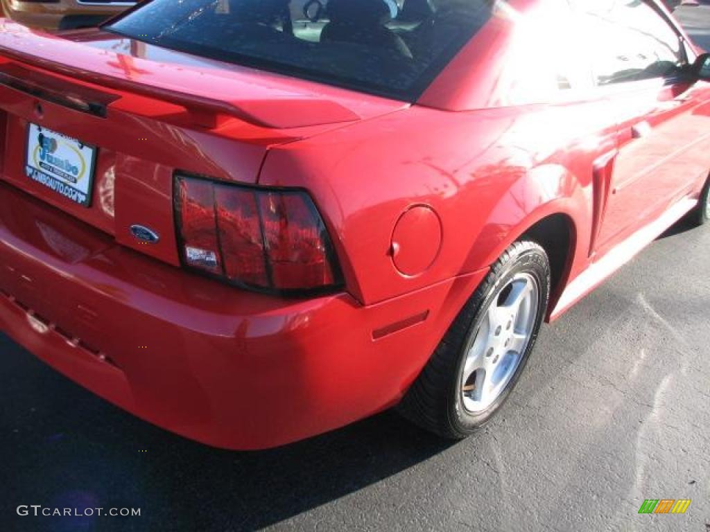 2003 Mustang V6 Coupe - Torch Red / Medium Graphite photo #10