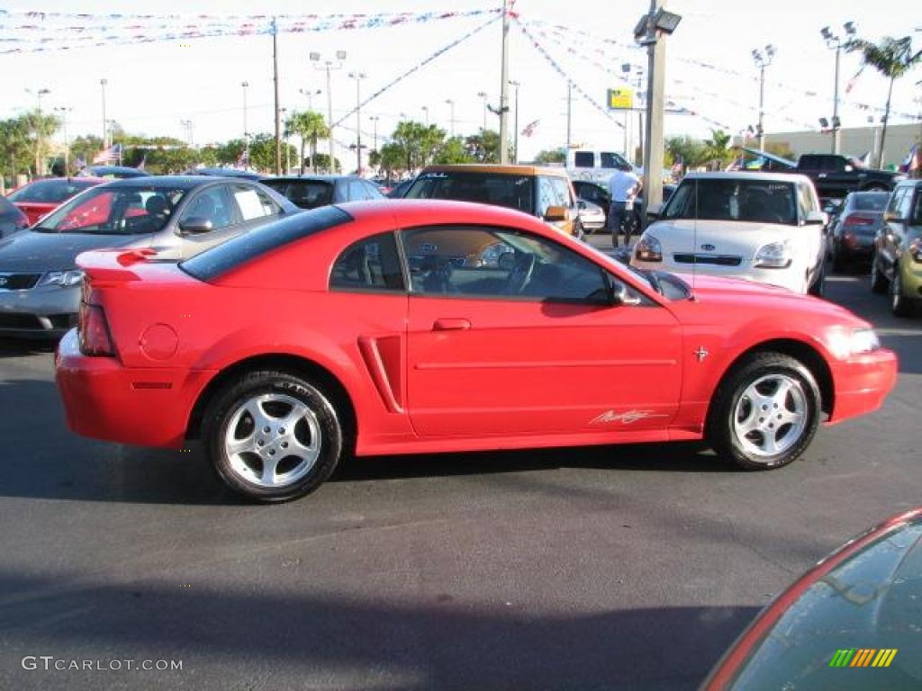 2003 Mustang V6 Coupe - Torch Red / Medium Graphite photo #12
