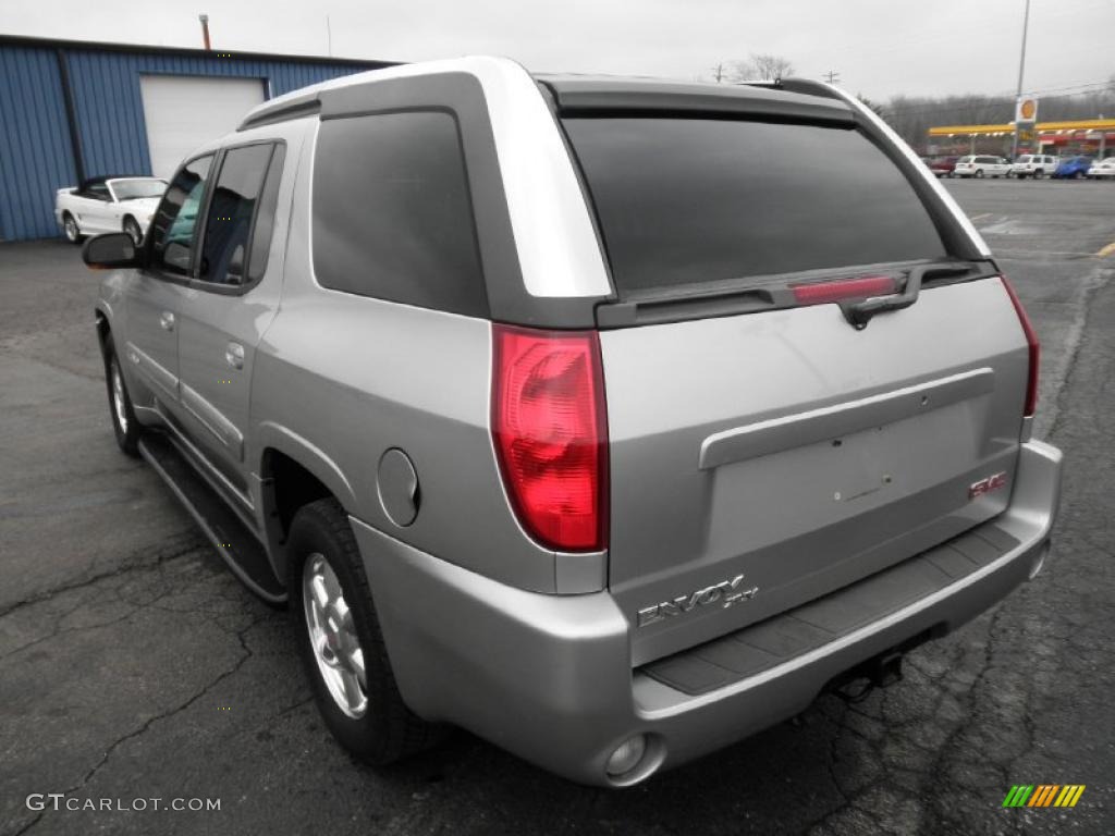Liquid Silver Metallic 2004 GMC Envoy XUV SLT 4x4 Exterior Photo #45997973