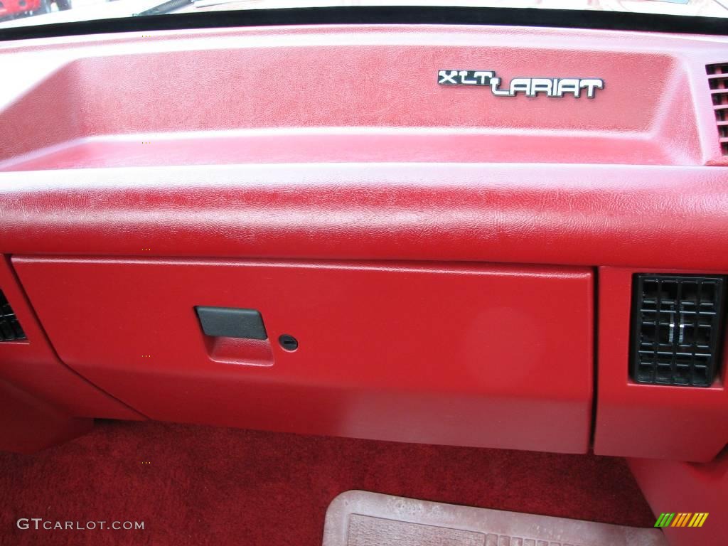 1990 Ford F150 XLT Lariat Regular Cab Marks and Logos Photo #4599919