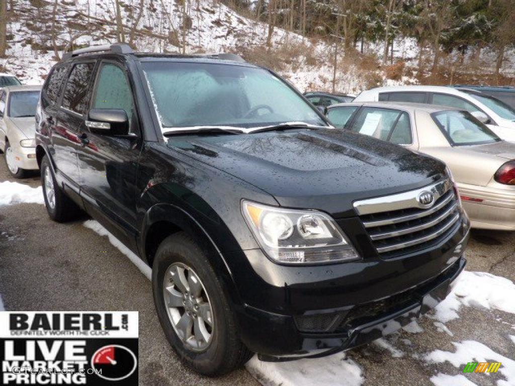 Ebony Black Kia Borrego