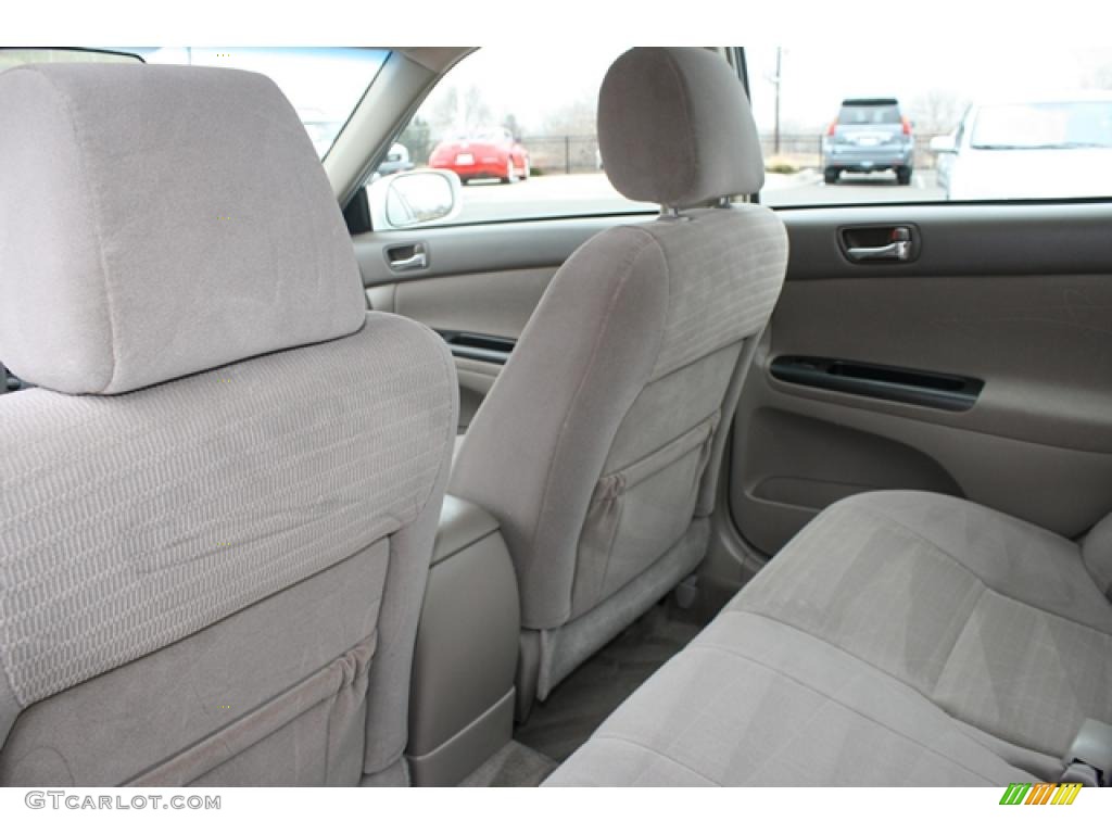 2006 Camry LE V6 - Super White / Stone Gray photo #10