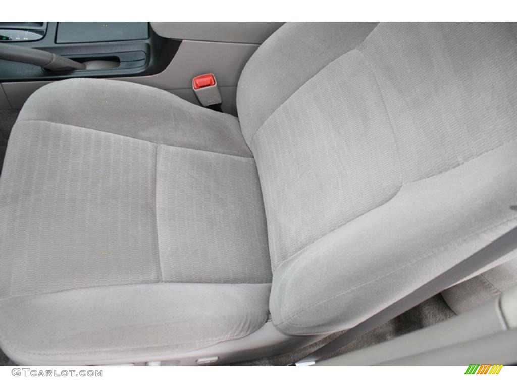 2006 Camry LE V6 - Super White / Stone Gray photo #11