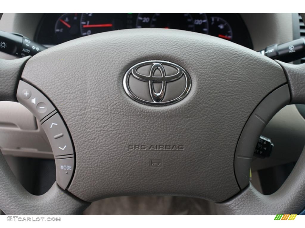 2006 Camry LE V6 - Super White / Stone Gray photo #16