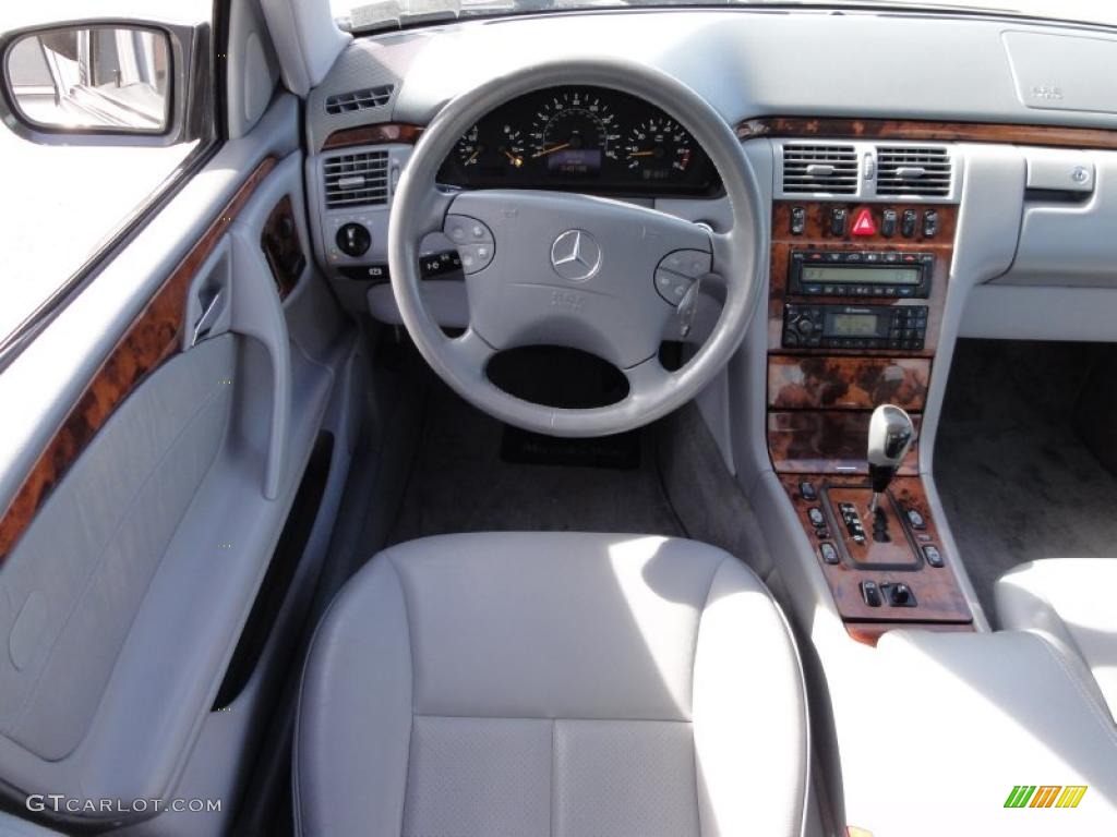 2002 Mercedes-Benz E 430 Sedan Ash Dashboard Photo #46004071