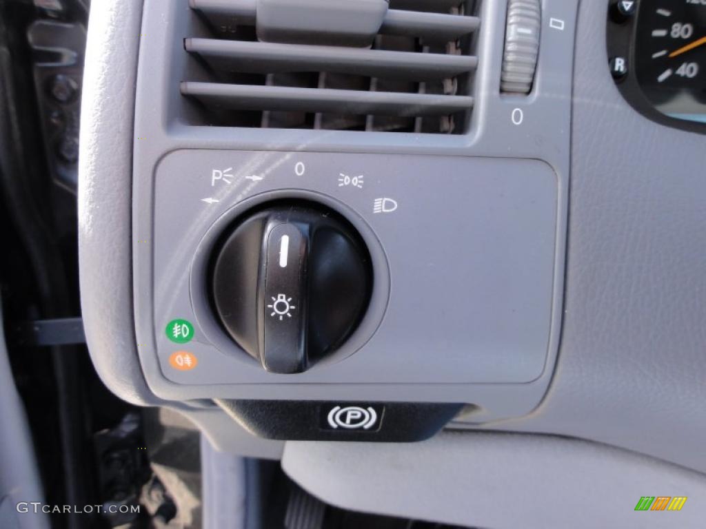 2002 Mercedes-Benz E 430 Sedan Controls Photo #46004137