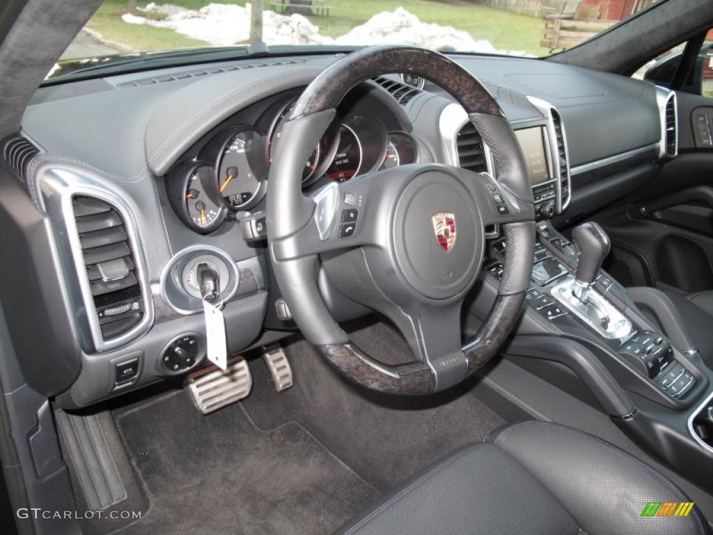 2011 Porsche Cayenne Turbo Black Steering Wheel Photo #46004479