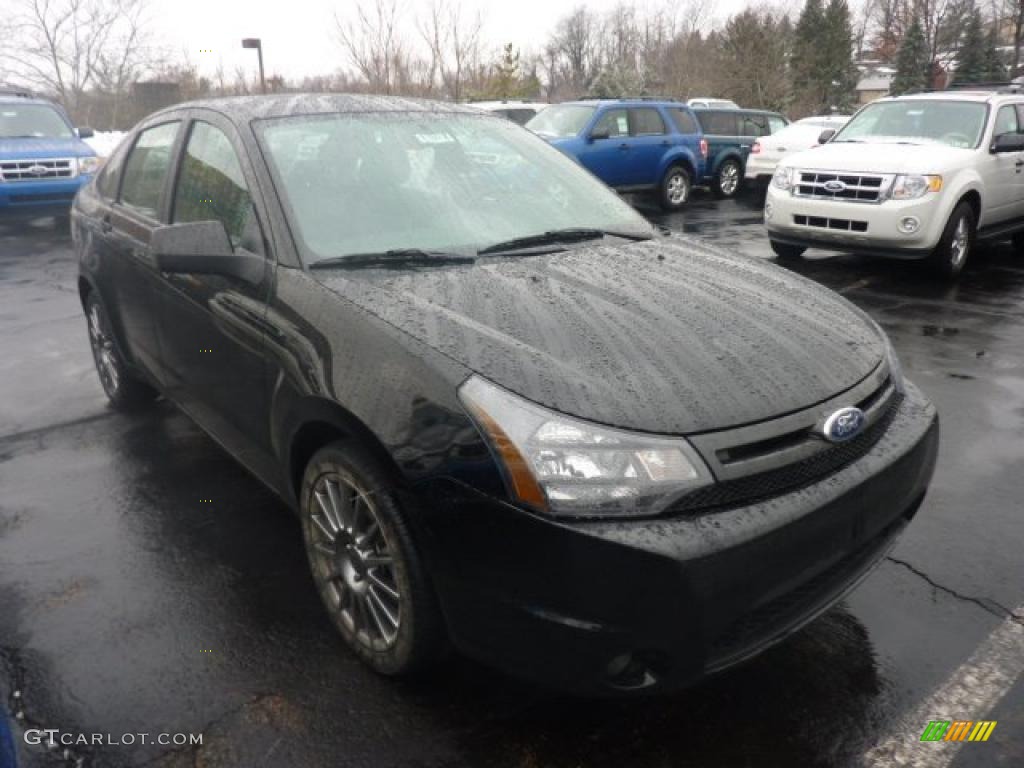 2011 Focus SES Sedan - Ebony Black / Charcoal Black photo #1