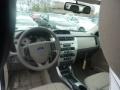 White Suede - Focus SE Sedan Photo No. 10