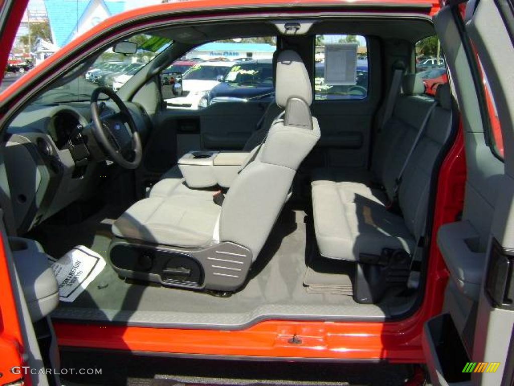 2004 F150 STX SuperCab - Bright Red / Medium/Dark Flint photo #18