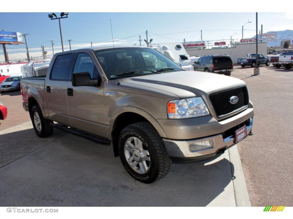 2004 F150 Lariat SuperCrew 4x4 - Arizona Beige Metallic / Black photo #2