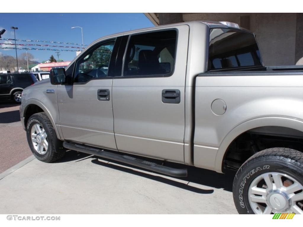 2004 F150 Lariat SuperCrew 4x4 - Arizona Beige Metallic / Black photo #20