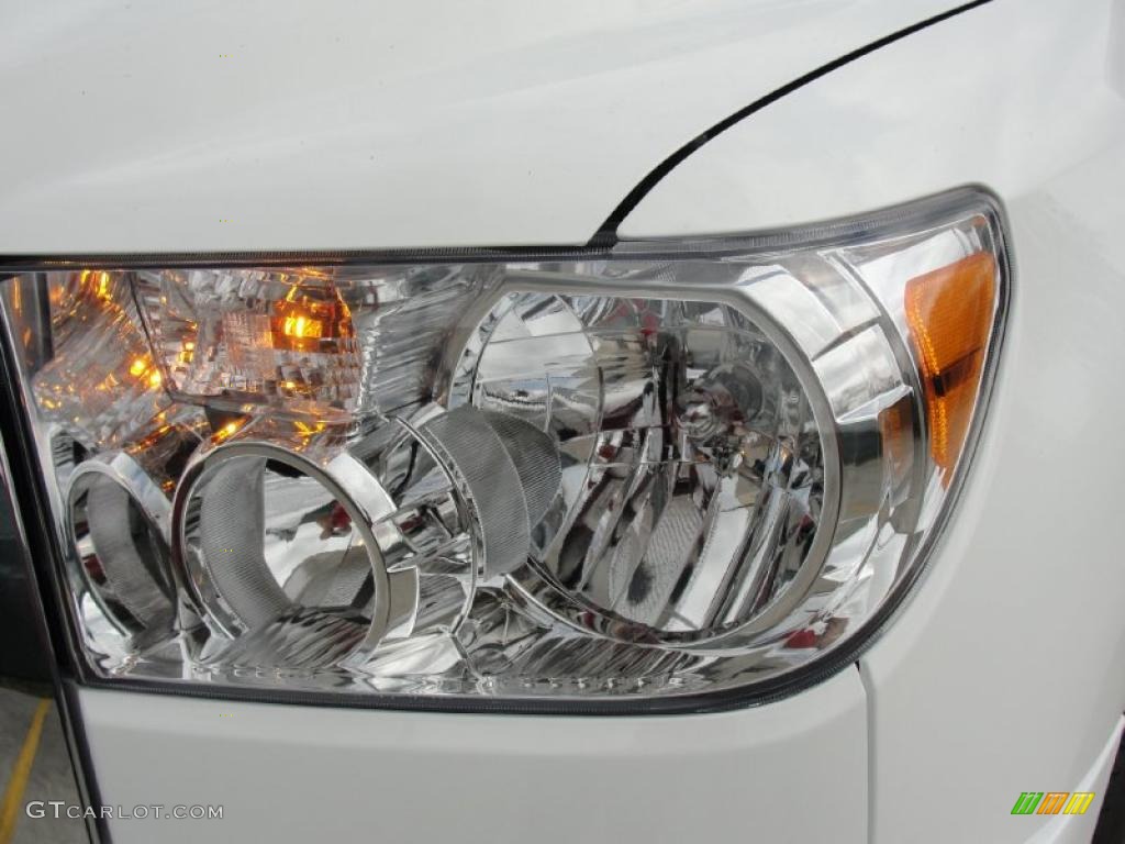 2011 Tundra Texas Edition CrewMax - Super White / Graphite Gray photo #9