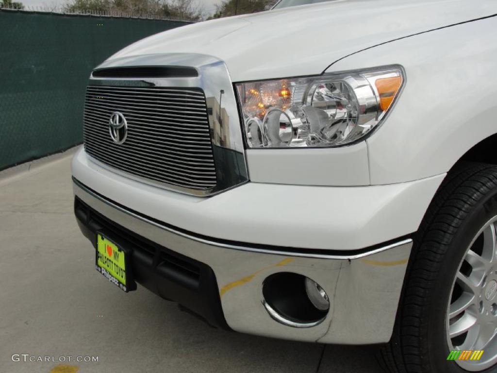 2011 Tundra Texas Edition CrewMax - Super White / Graphite Gray photo #10