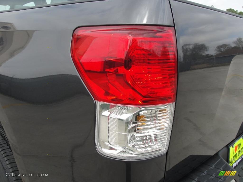 2011 Tundra Double Cab - Magnetic Gray Metallic / Graphite Gray photo #17