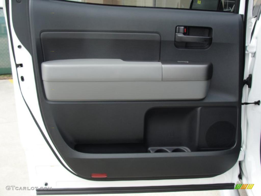 2011 Tundra Texas Edition CrewMax - Super White / Graphite Gray photo #20