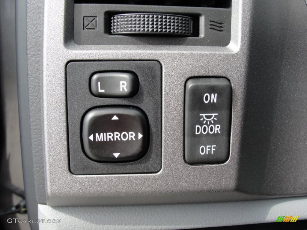 2011 Toyota Tundra Double Cab Controls Photo #46009382