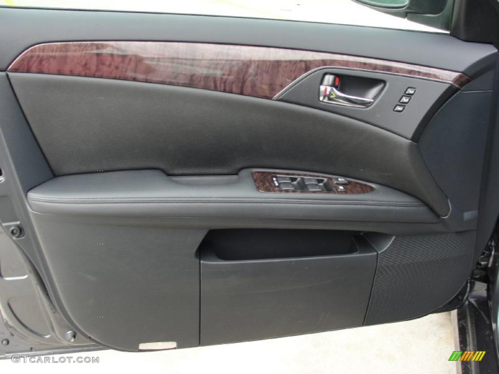 2011 Toyota Avalon Limited Black/Bordeaux Door Panel Photo #46009439