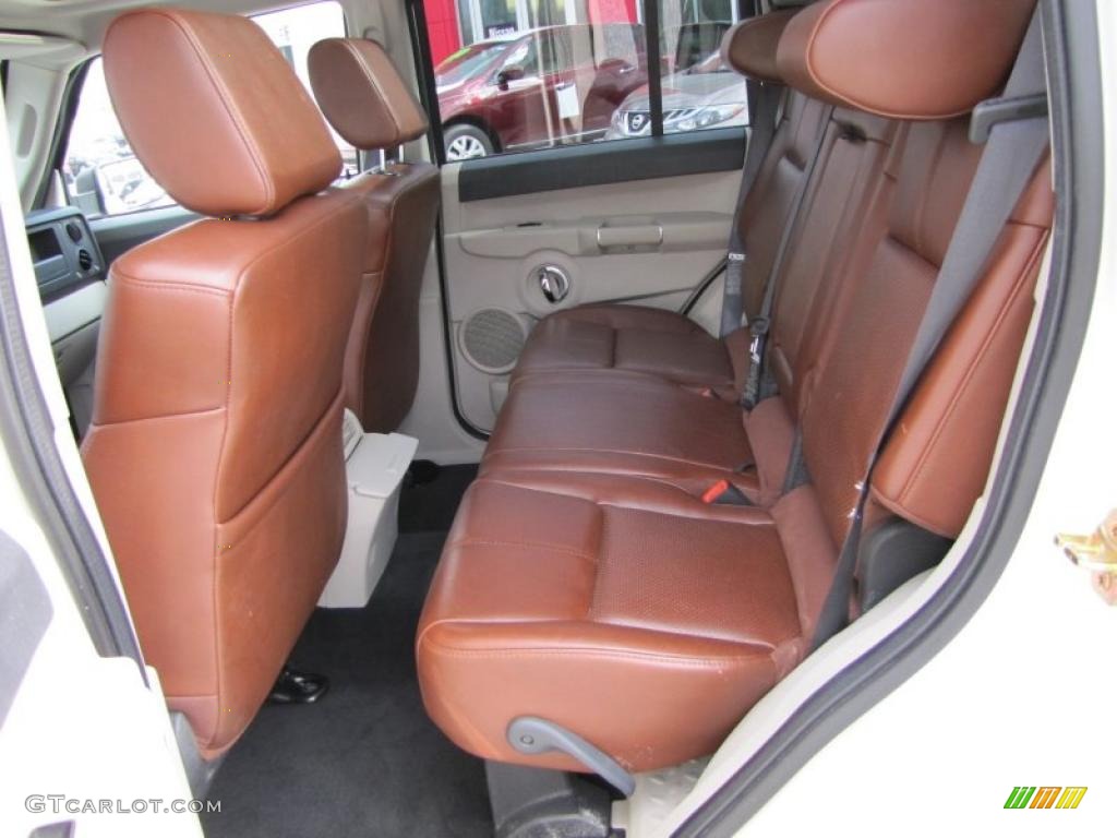 Saddle Brown Interior 2006 Jeep Commander Limited Photo #46009850