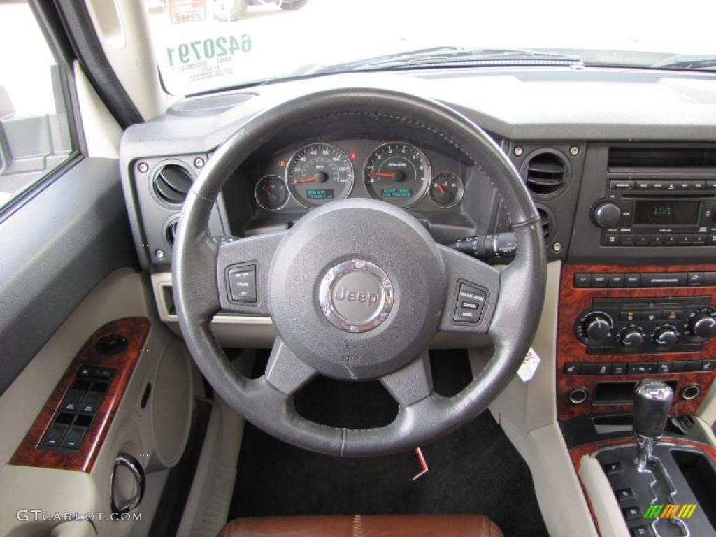 2006 Jeep Commander Limited Saddle Brown Steering Wheel Photo #46009877