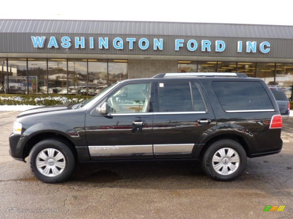 2010 Navigator 4x4 - Tuxedo Black Metallic / Camel photo #1