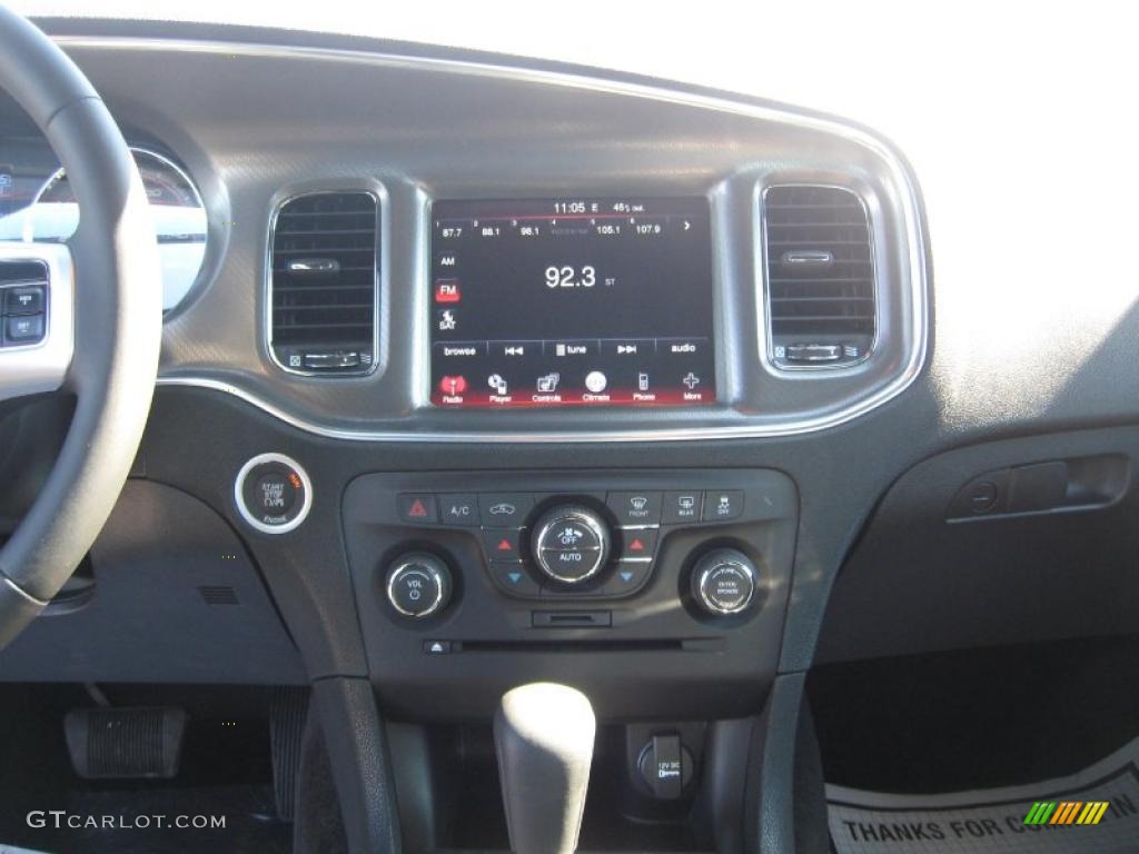 2011 Dodge Charger R/T Plus Controls Photo #46011043