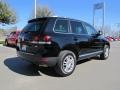 Black Uni - Touareg 2 VR6 Photo No. 5