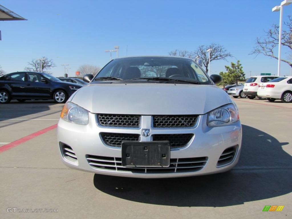 Bright Silver Metallic 2004 Dodge Stratus SE Sedan Exterior Photo #46011805