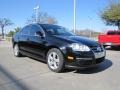 Black - Jetta SE Sedan Photo No. 7