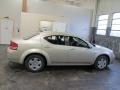 White Gold - Avenger SXT Photo No. 3