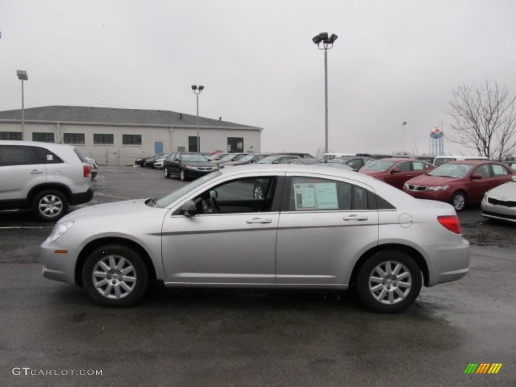 2010 Sebring Touring Sedan - Bright Silver Metallic / Dark Slate Gray photo #4