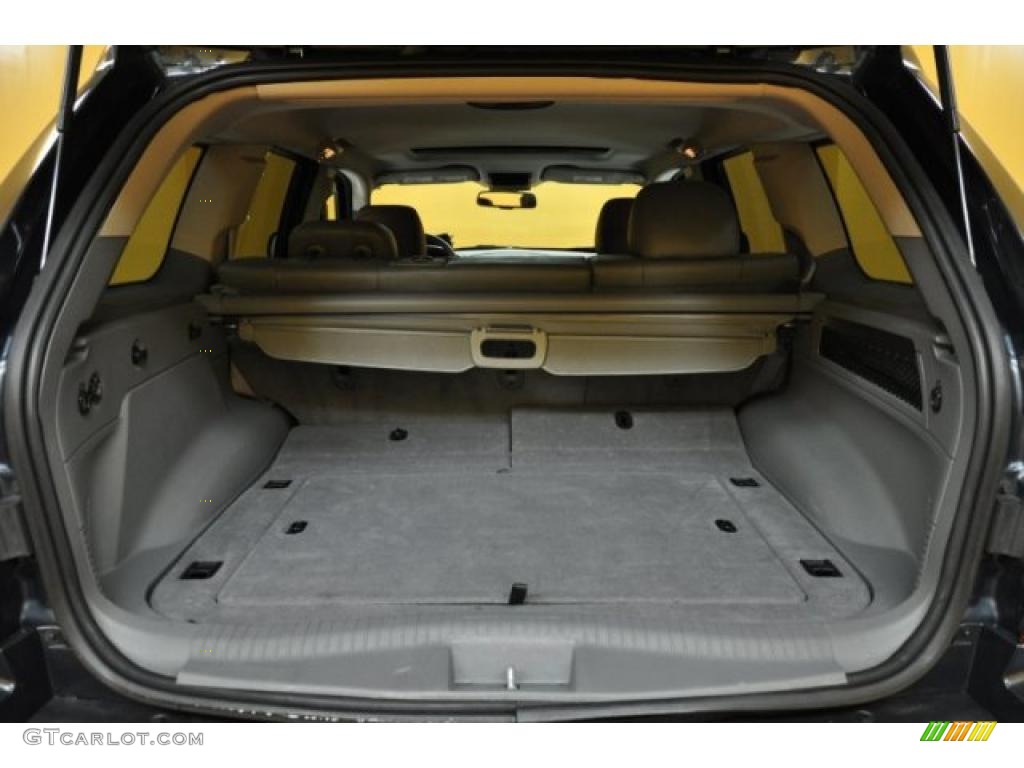 2007 Jeep Grand Cherokee Laredo 4x4 Trunk Photo #46013836