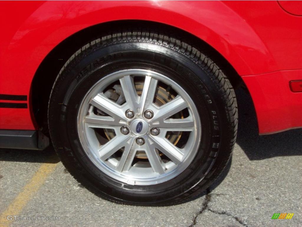 2006 Mustang V6 Premium Coupe - Torch Red / Dark Charcoal photo #11