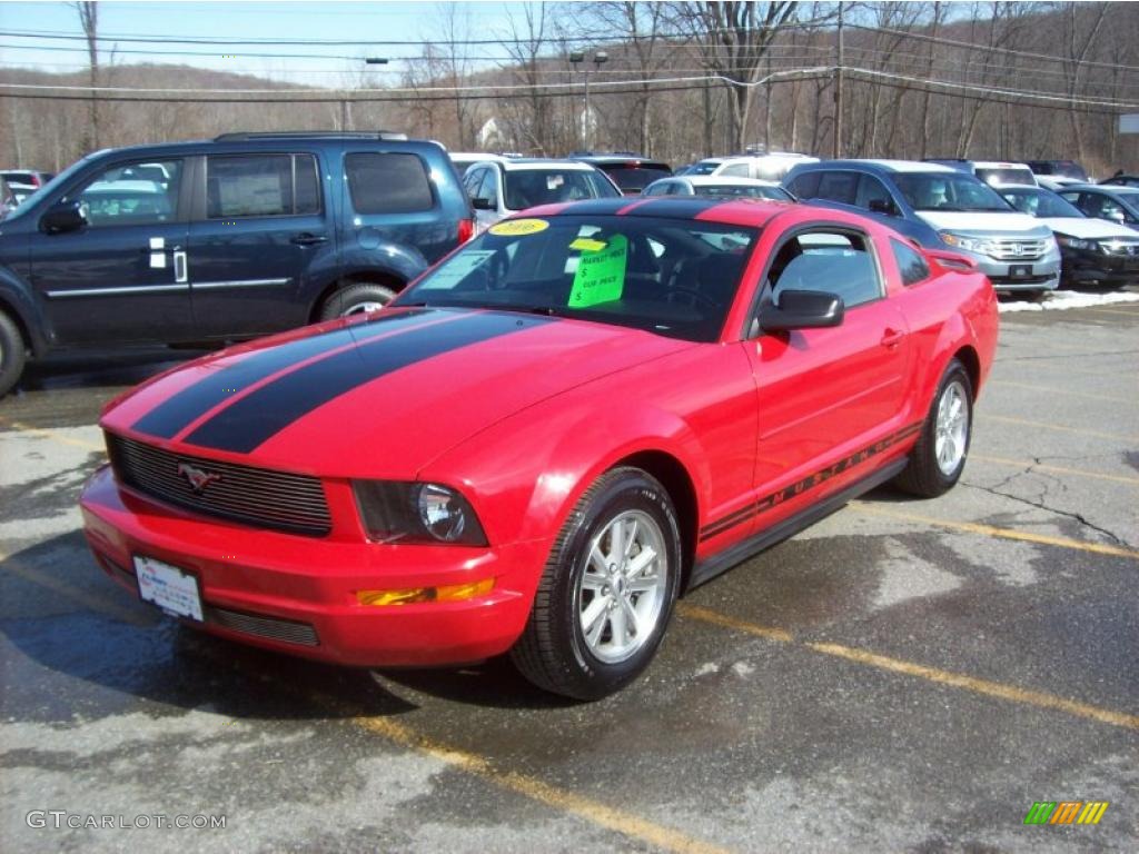 2006 Mustang V6 Premium Coupe - Torch Red / Dark Charcoal photo #25