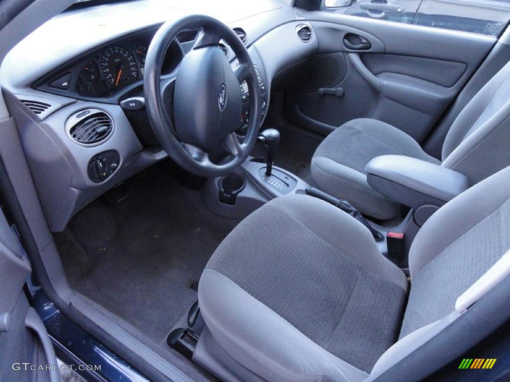 Medium Graphite Interior 2003 Ford Focus LX Sedan Photo #46015834