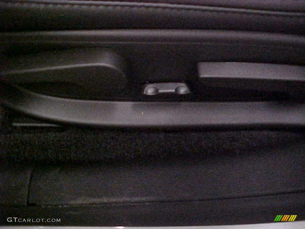2011 Impala LT - Summit White / Ebony photo #17