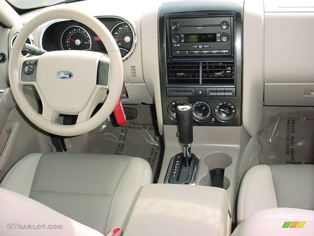 2006 Explorer XLT - Silver Birch Metallic / Stone photo #13