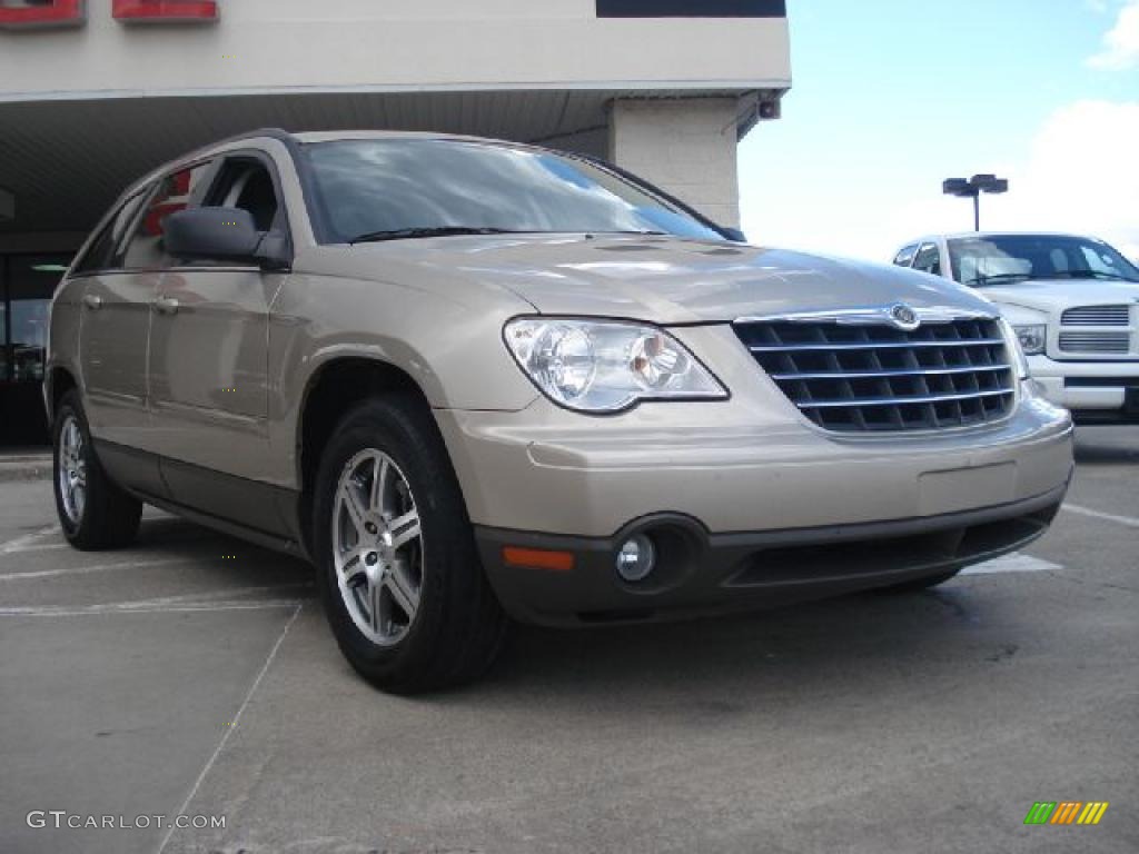 2008 Pacifica Touring - Light Sandstone Metallic Clearcoat / Dark Khaki/Light Graystone photo #1