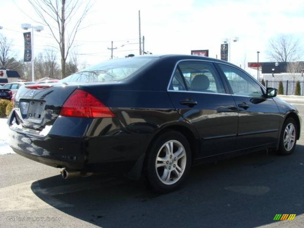 2006 Accord EX-L Sedan - Nighthawk Black Pearl / Ivory photo #4