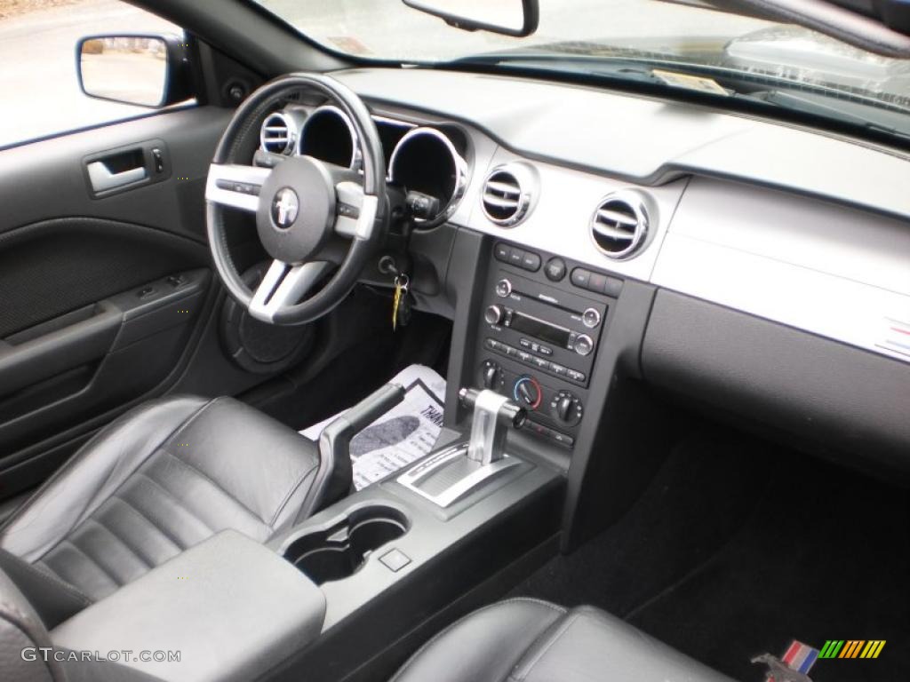 2008 Mustang GT Premium Convertible - Alloy Metallic / Dark Charcoal photo #10